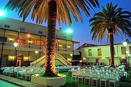 Victoria Hotel 3*